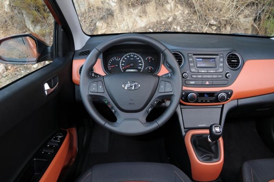 Hyundai i10: огляд, характеристики, фото