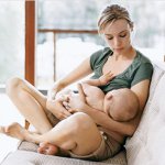 Запор у грудничка: що робити?