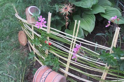 Клумба з лози своїми руками