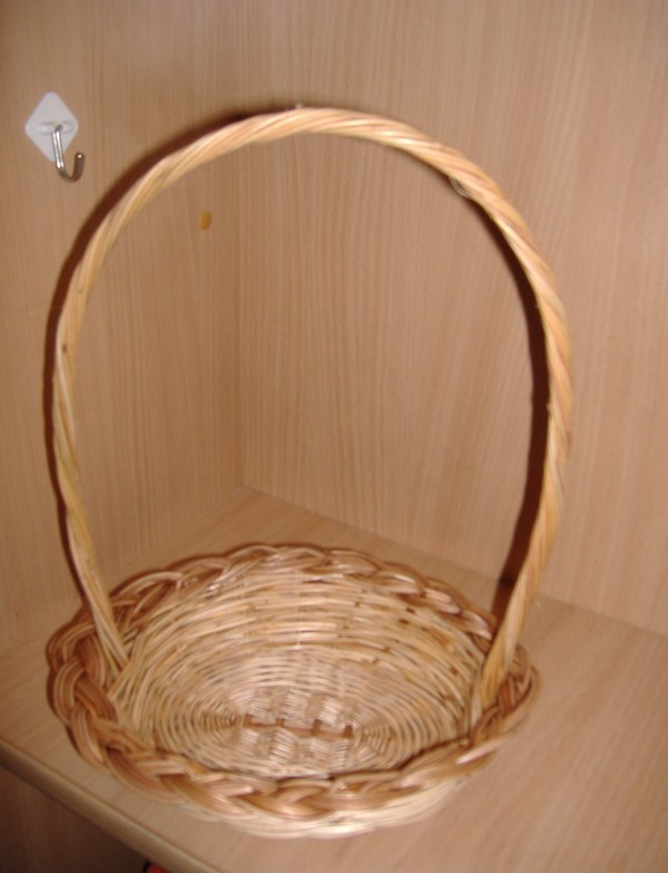 Плетіння з лози Плетіння з лози