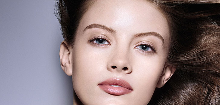 Ефектний макіяж на 8 Березня: секрети Chanel