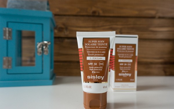 Засмага з флакона: сонцезахисні Тінто Sisley Tinted Sun Care