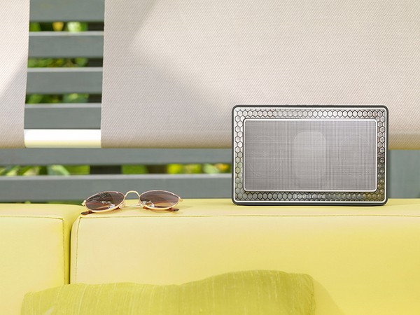 Єдність стилю і технологій: колонка Bowers & Wilkins T7 Gold Edition