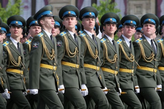 Як пришити погони: практичні поради