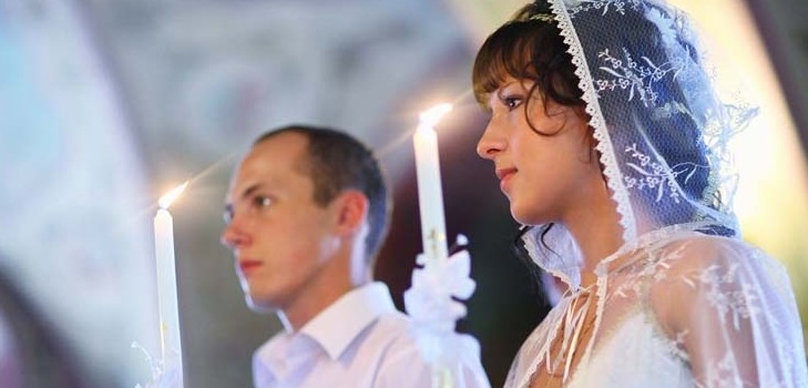 Обряд вінчання в православній і католицькій церкві