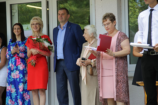 Красиві привітання на Випускний у 2017 році для 9 та 11 класу