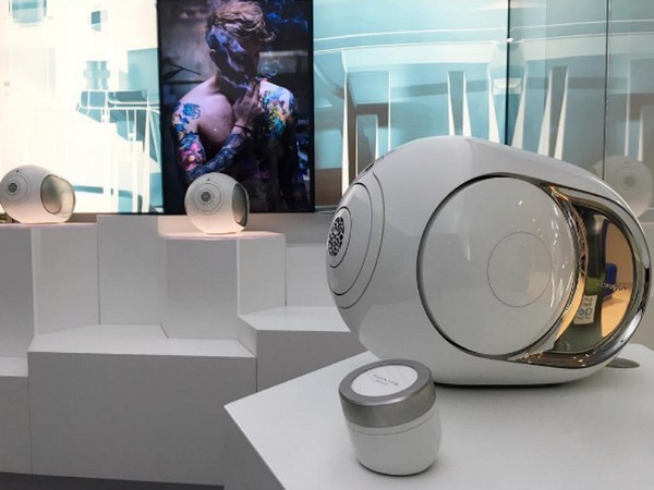 Революція звуку: бездротовий динамік Devialet Gold Phantom