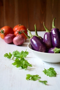 Баклажани в томатному соусі з часником на зиму: фото рецепт консервації