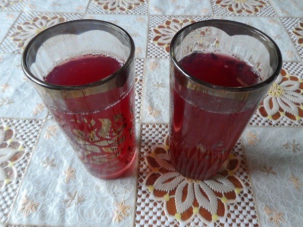 Смачний компот з малини на зиму