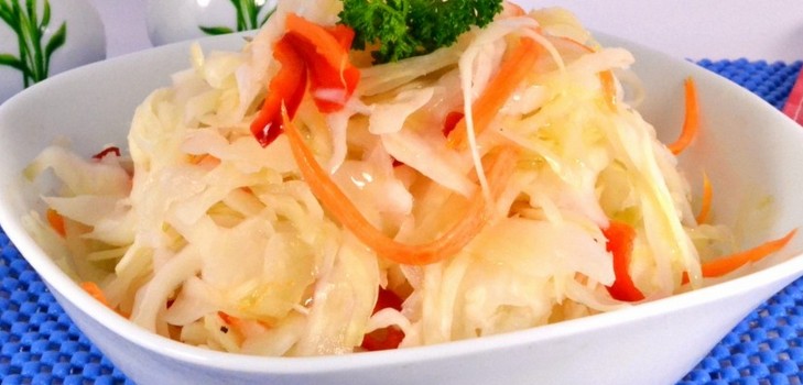 Маринована капуста на зиму - хрустка, в розсолі, смачна, з аспірином, в банках, без стерилізації, під залізні кришки