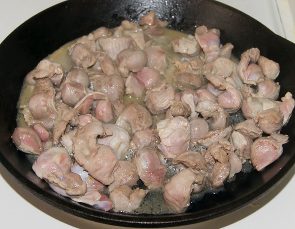 Салат з курячих шлунків