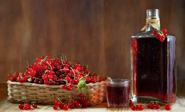 Вино зі смородини в домашніх умовах - чорної, білої, червоної, без дріжджів і з ними. Прості і традиційні рецепти смородинового домашнього вина Вино зі смородини в домашніх умовах - чорної, білої, червоної, без дріжджів і з ними. Прості і традиційні рецепти смородинового домашнього вина