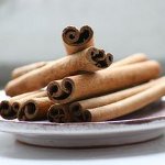Ефірна олія кориці Ефірна олія кориці